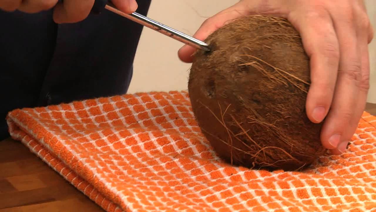 How to Properly Crack a Coconut: Simple and Safe Methods for 2025